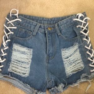 Lace open side denim shorts!